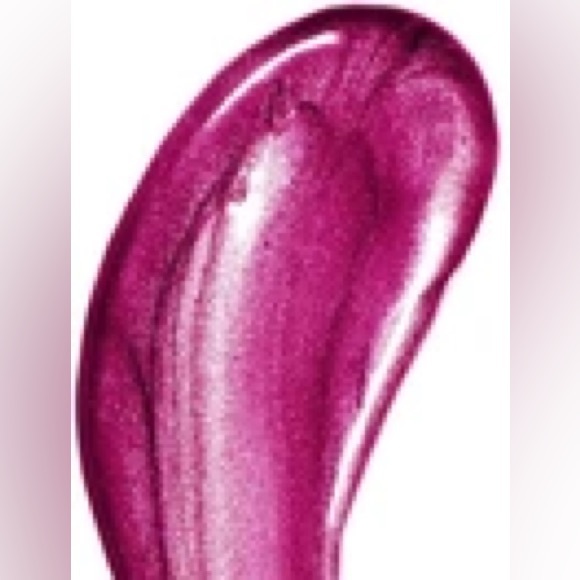 ⭐️ HOST PICK ⭐️ 🆕Tom Ford Lip Lacquer Luxe Shade Infultrate - Picture 2 of 5